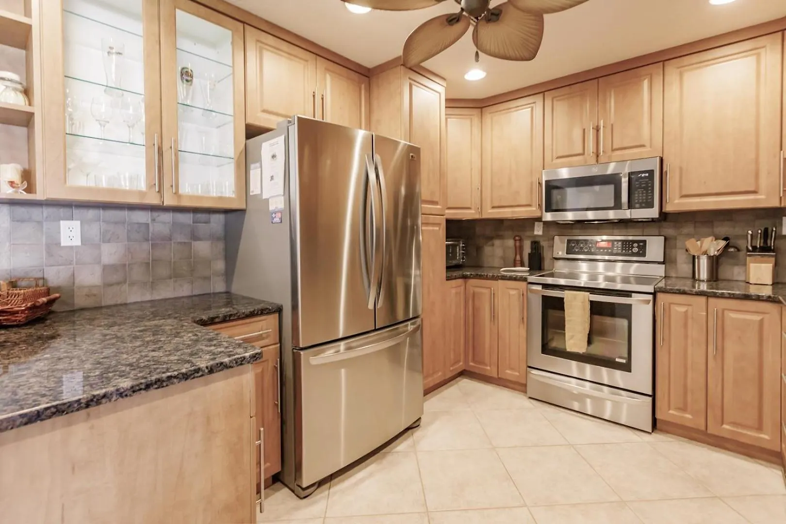 1125-702 Embrace Stunning Views *