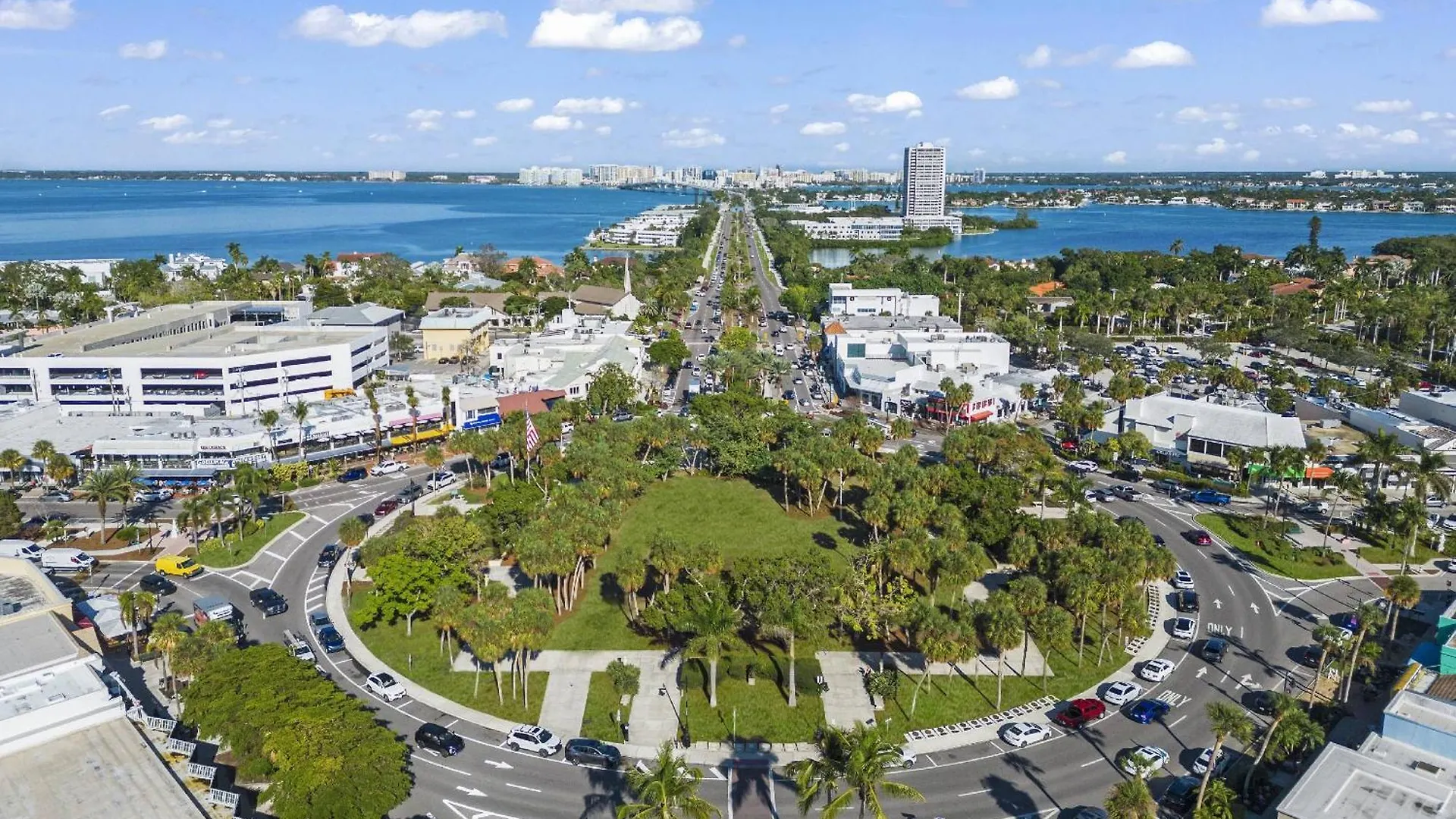 Kingston Arms Modern 1br On Lido Key