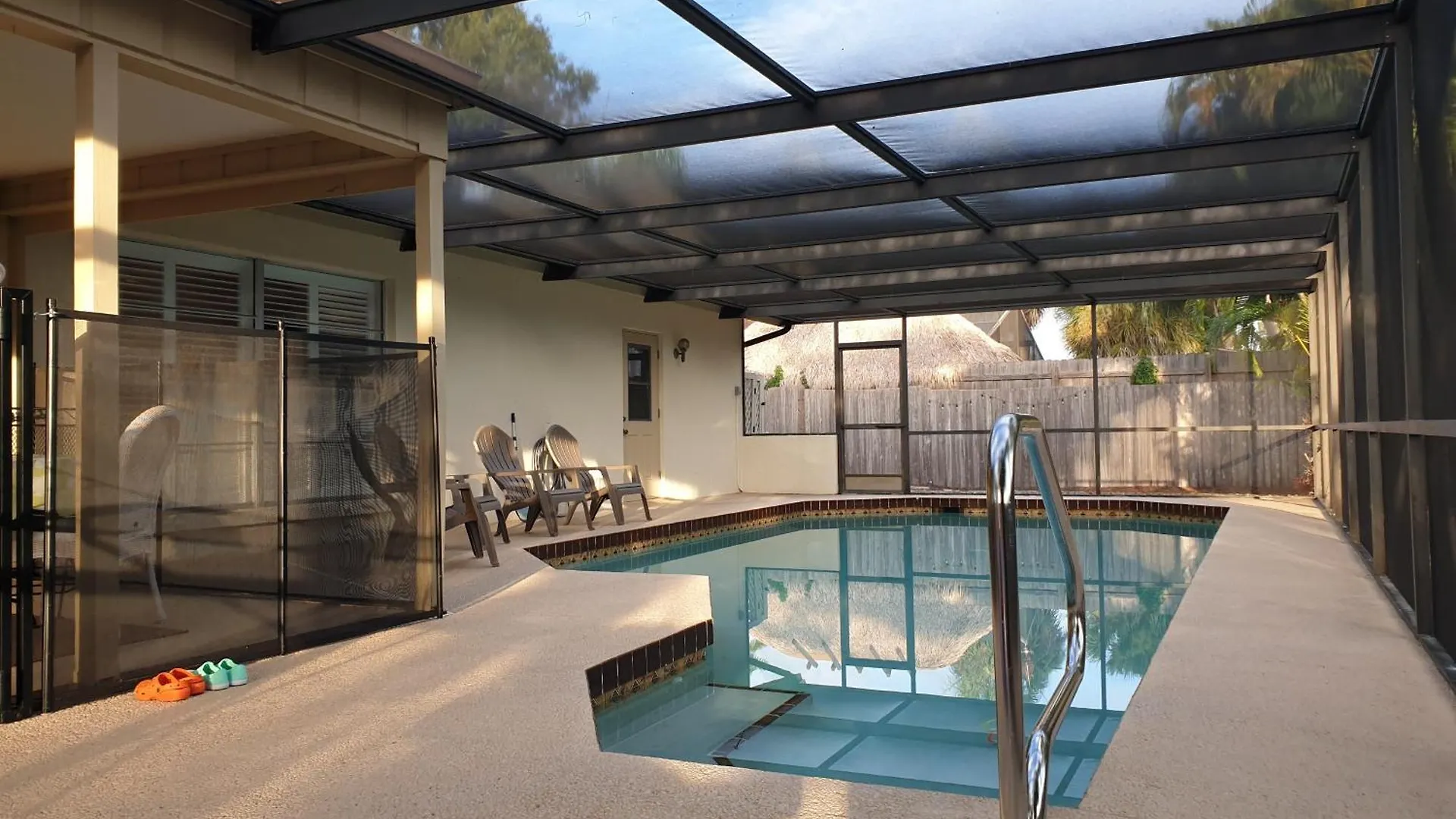 Holiday home Comfortable Home, Heated Salt-cell Pool, 10 Min To