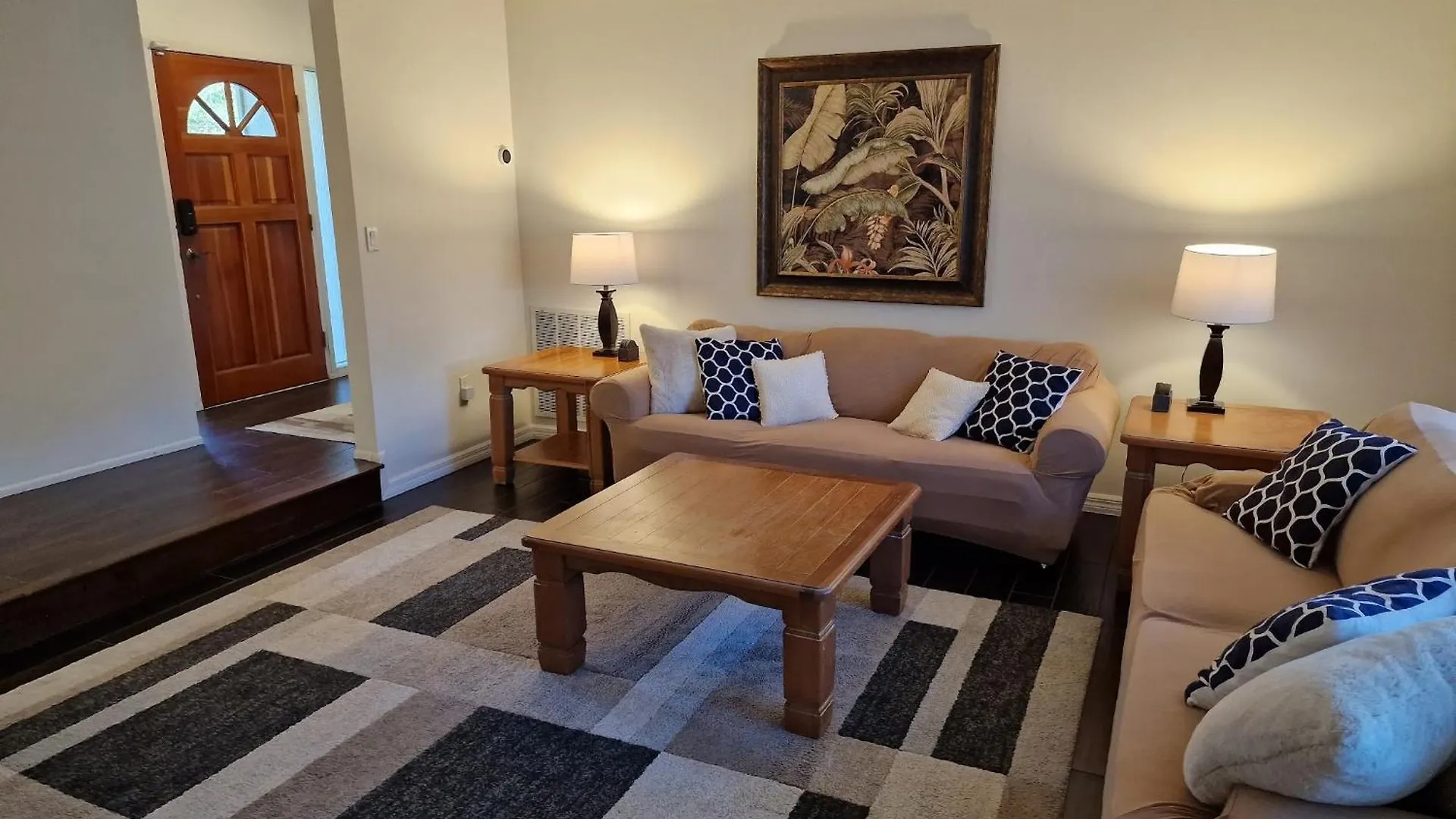Holiday home Comfortable Home, Heated Salt-cell Pool, 10 Min To