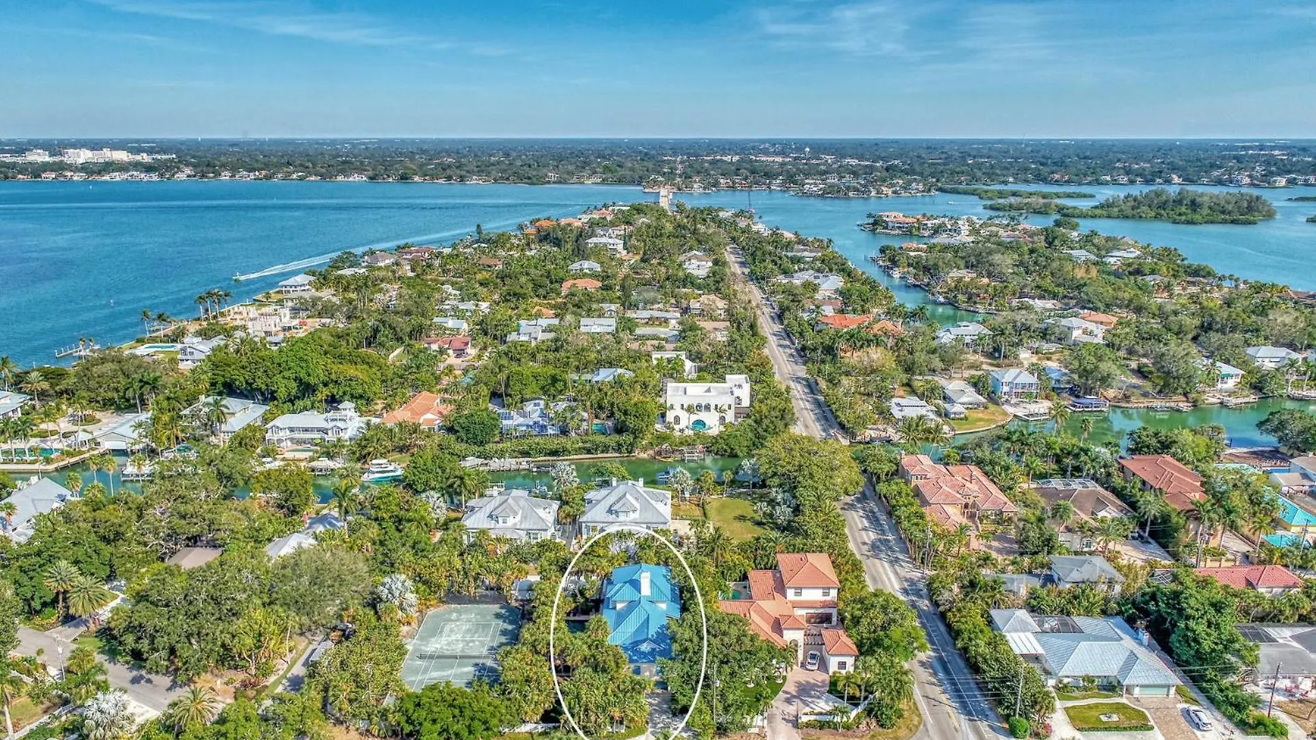 Your Personal Resort-7br, Pool, Tennis, Boating & Holiday home Sarasota