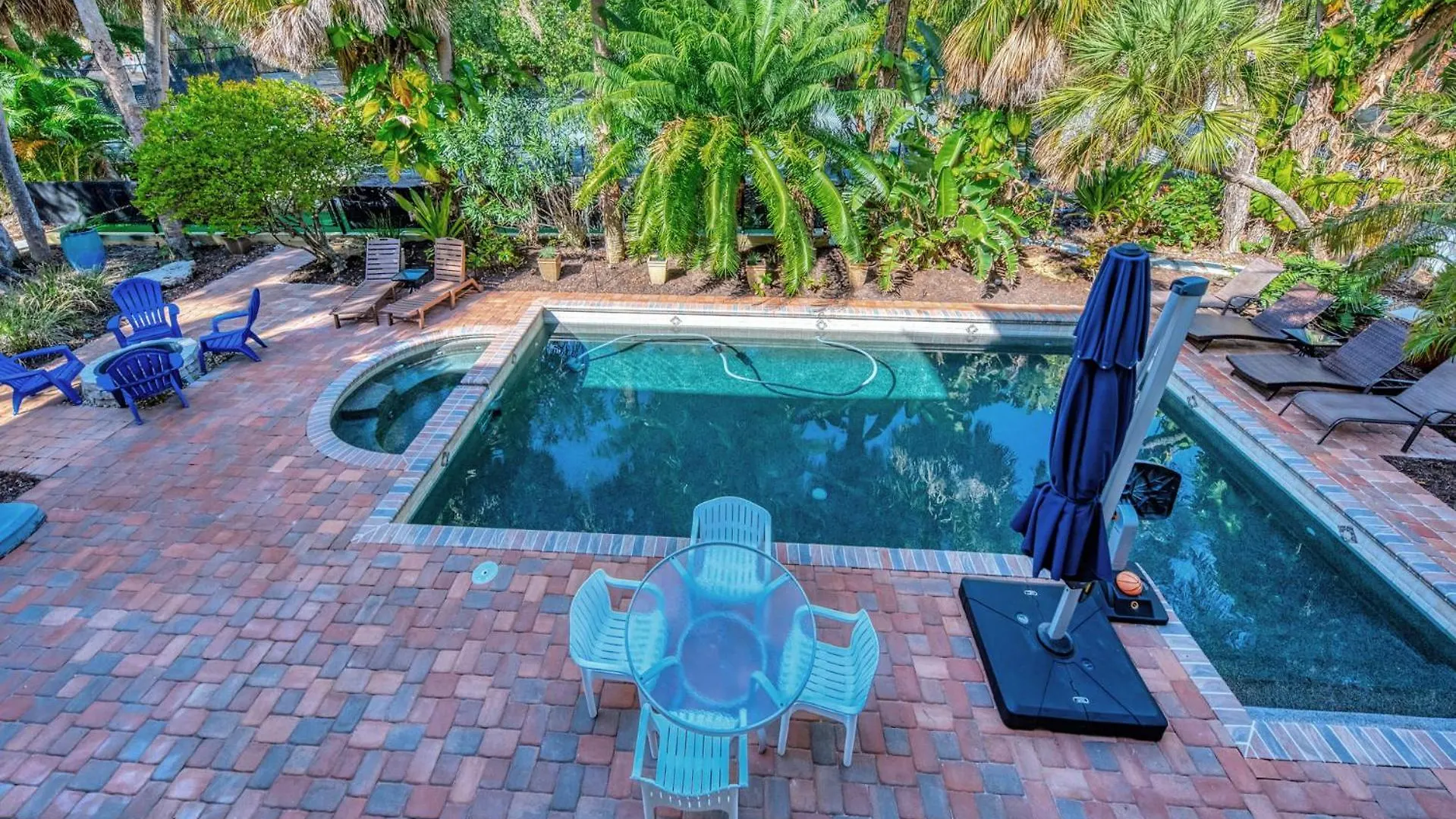 Holiday home Your Personal Resort-7br, Pool, Tennis, Boating & Sarasota