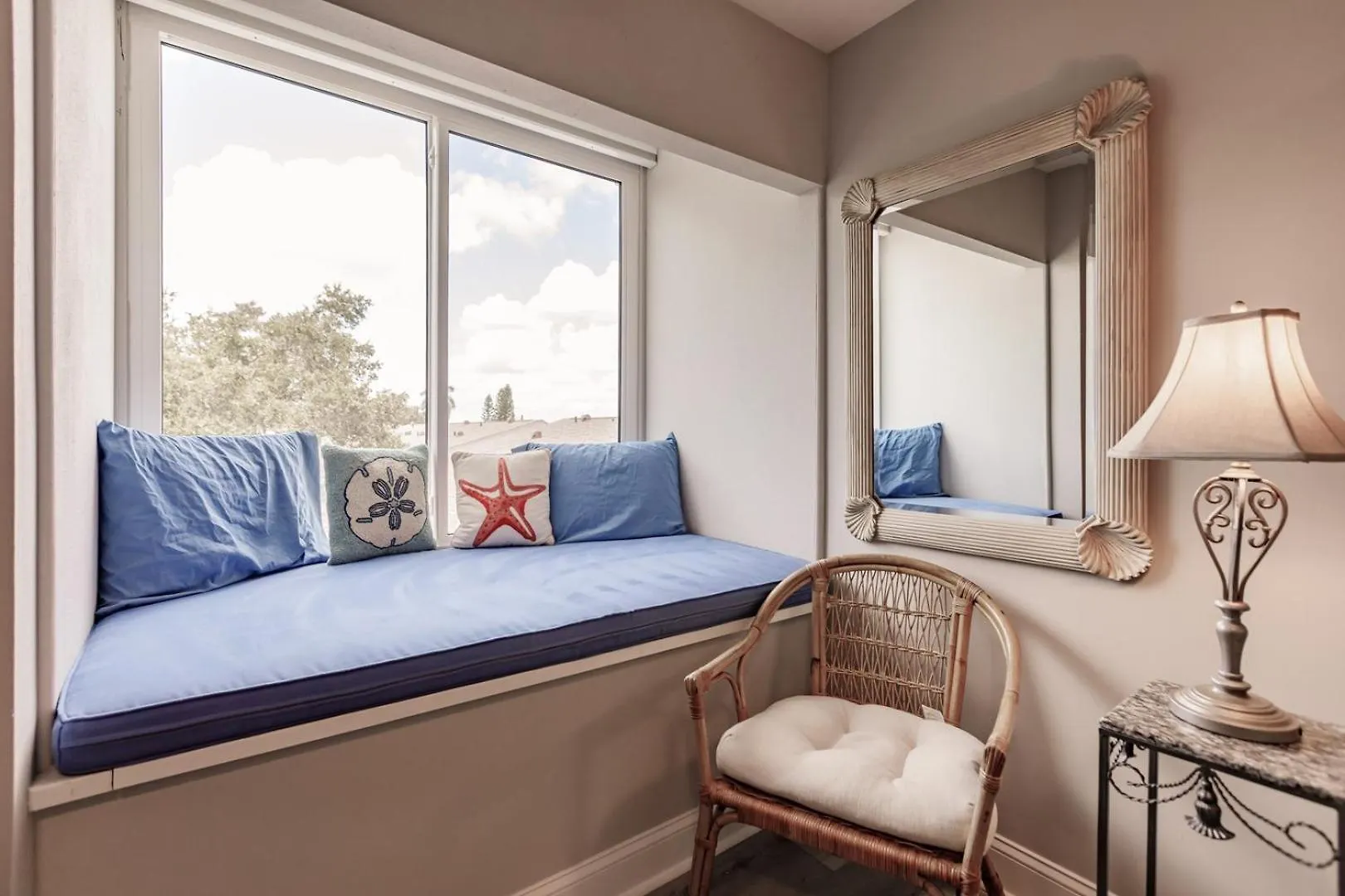 1255-305 Picturesque Garden Views * Sarasota