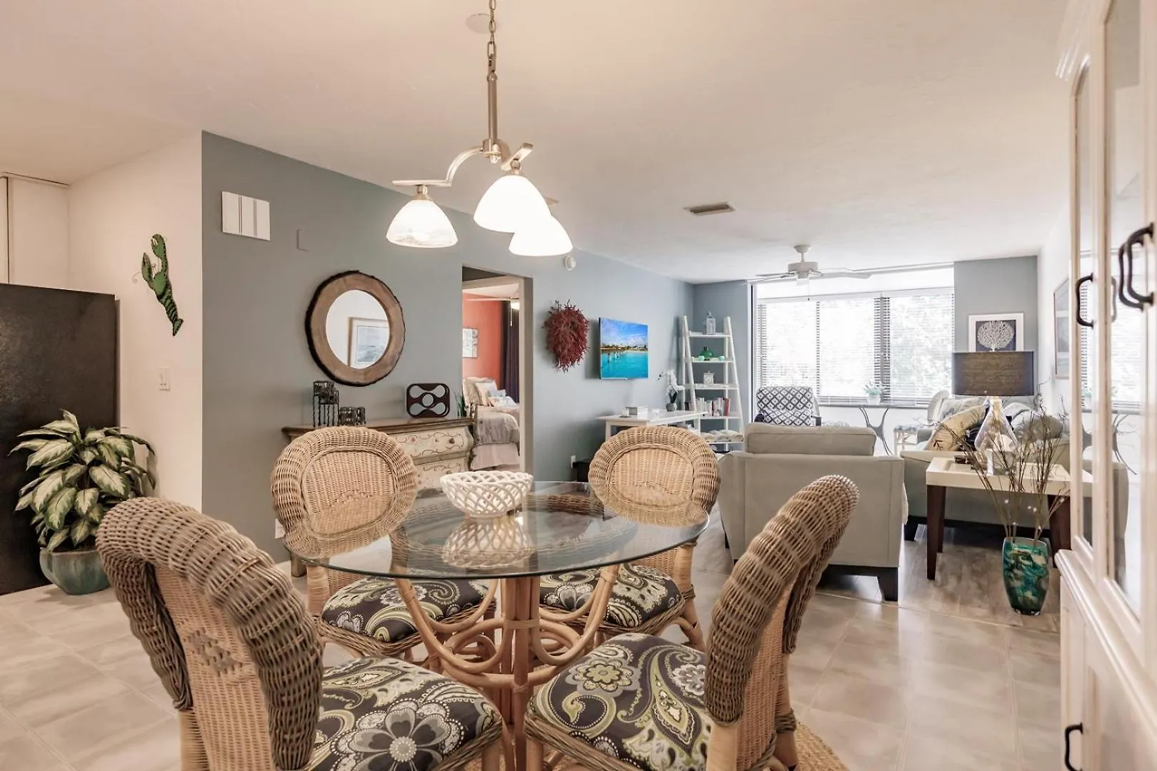 1255-202 Steps From The Bay With Pool Views *