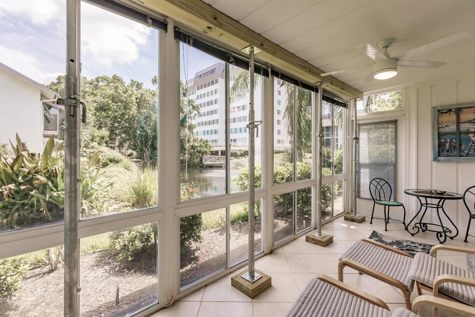 1128 Pl Escape To Pondside Paradise * Sarasota