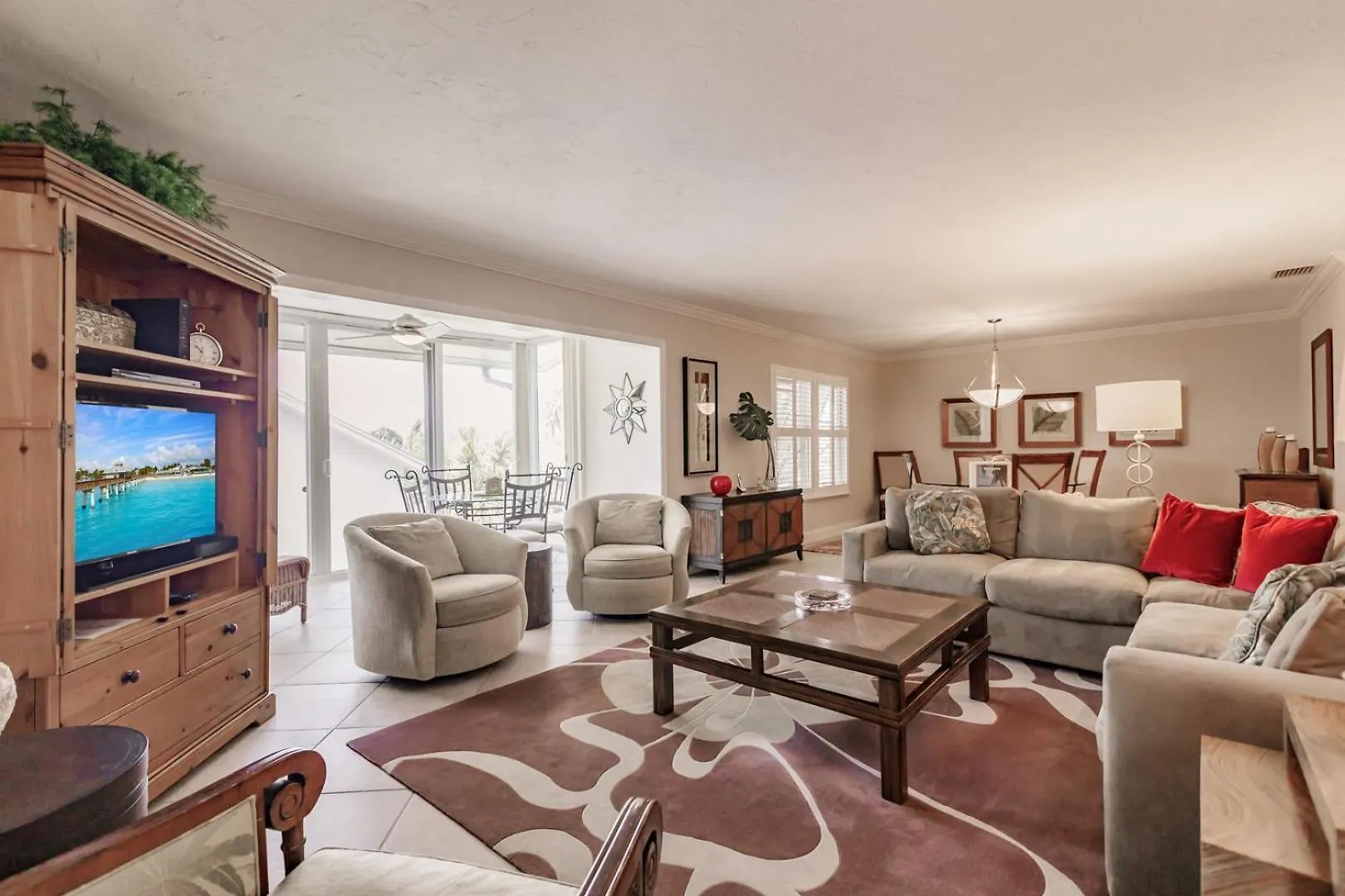 6052 Wpw Spacious With Water Views