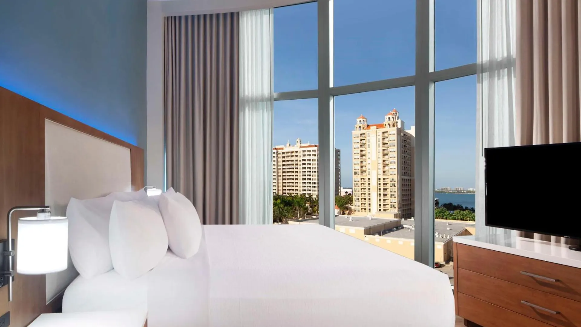 Embassy By Hilton 4* Sarasota