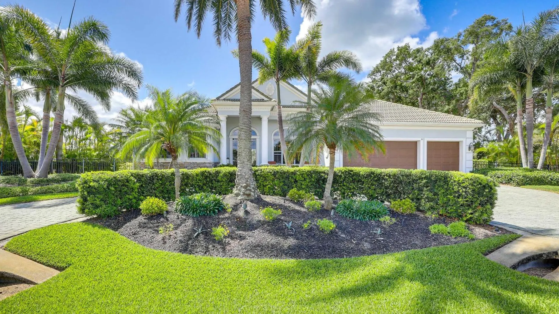 Holiday home Luxe Bayfront Pool, Lanai! Sarasota