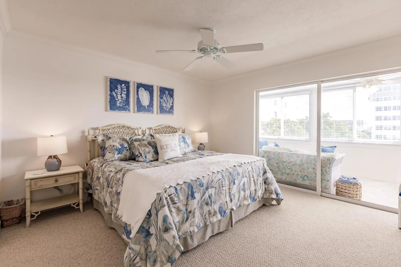 1055-405 Serene With Pond View And Lanai Sarasota
