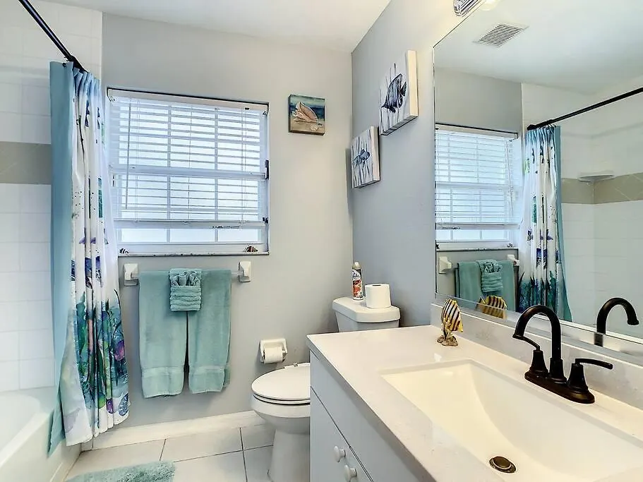 Near Siesta Heated Pool, Billiard Holiday home Sarasota