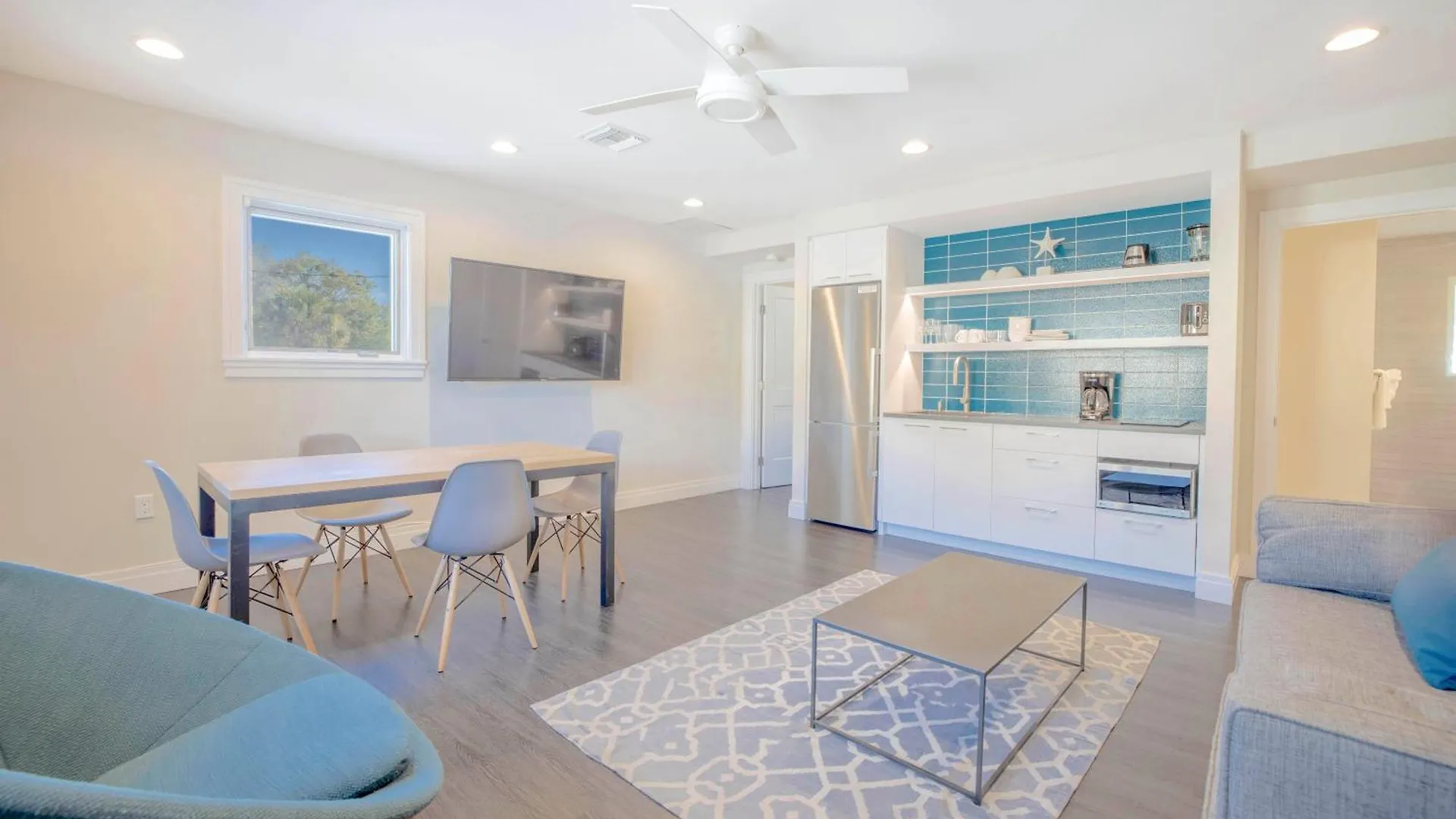 Oceanview 100 Percent Private, Tiki, 100ft To Path! Holiday home *