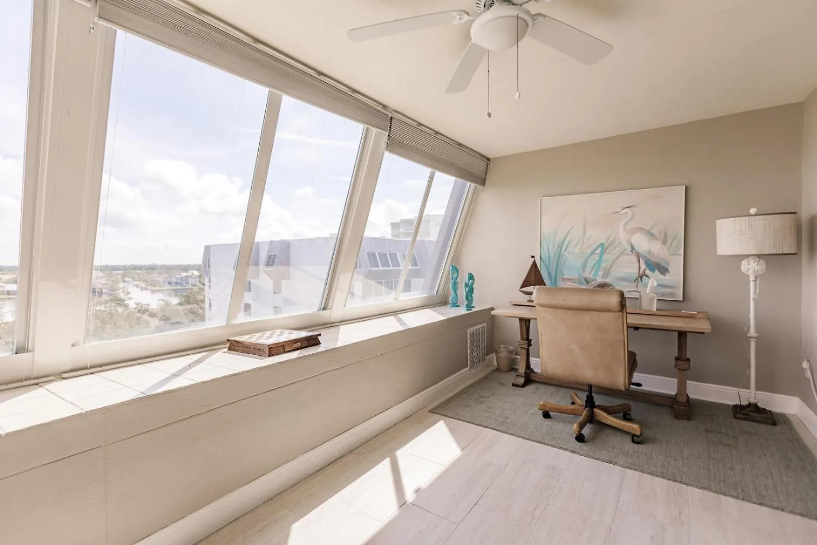 1200-602 Enjoy Relaxing Bayfront Bliss