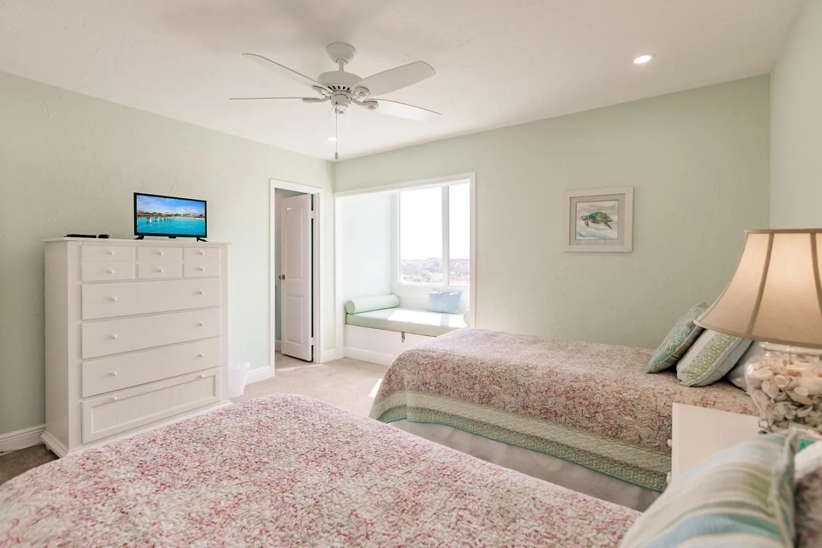 1055-607 Pond View High Rise With Remodeled Kitchen Casa vacanze *