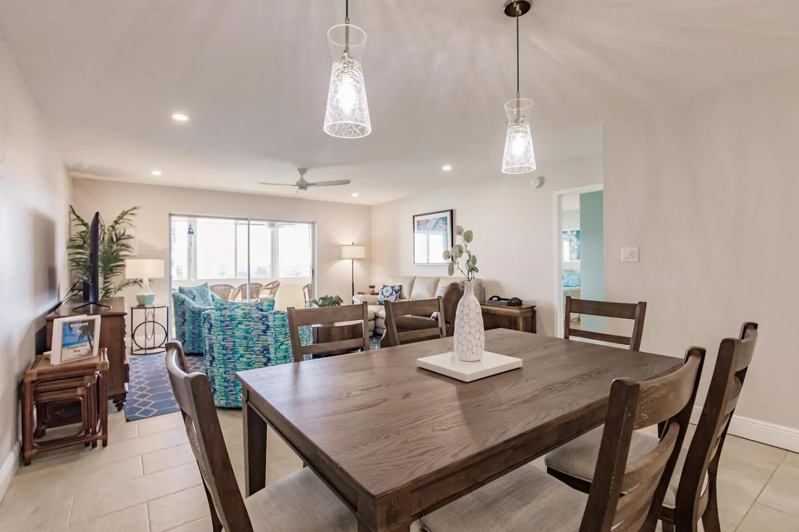 1055-607 Pond View High Rise With Remodeled Kitchen Casa vacanze *