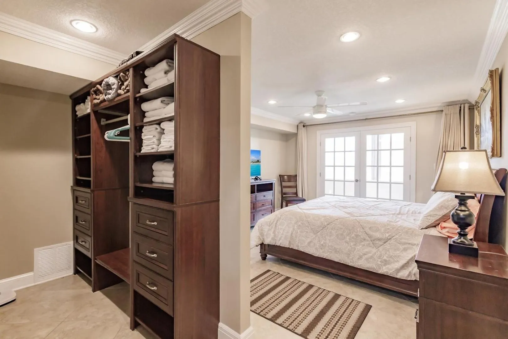 1055-606 Gulf Side High Rise With Pond View Holiday home *