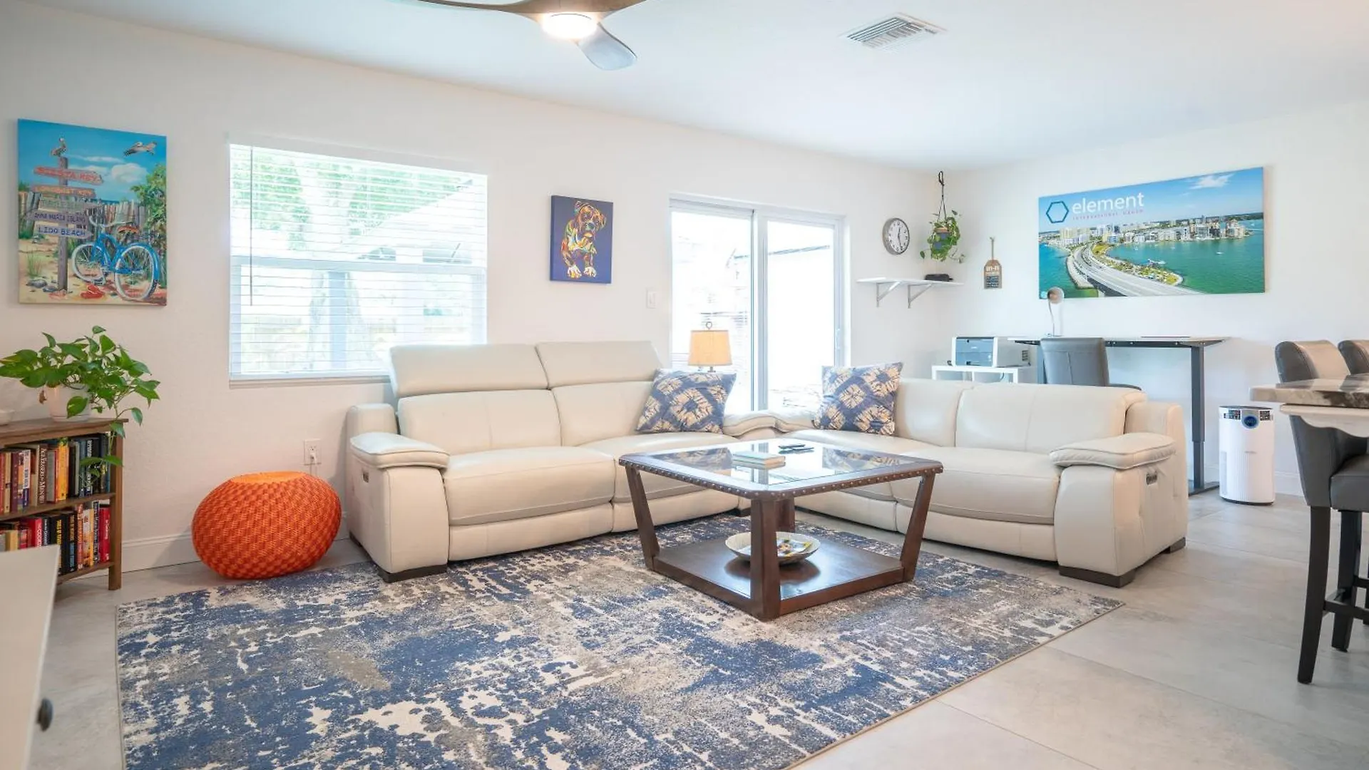 Holiday home Modern 3 Bed House - Minutes To Downtown & Siesta Key - Pet Friendly