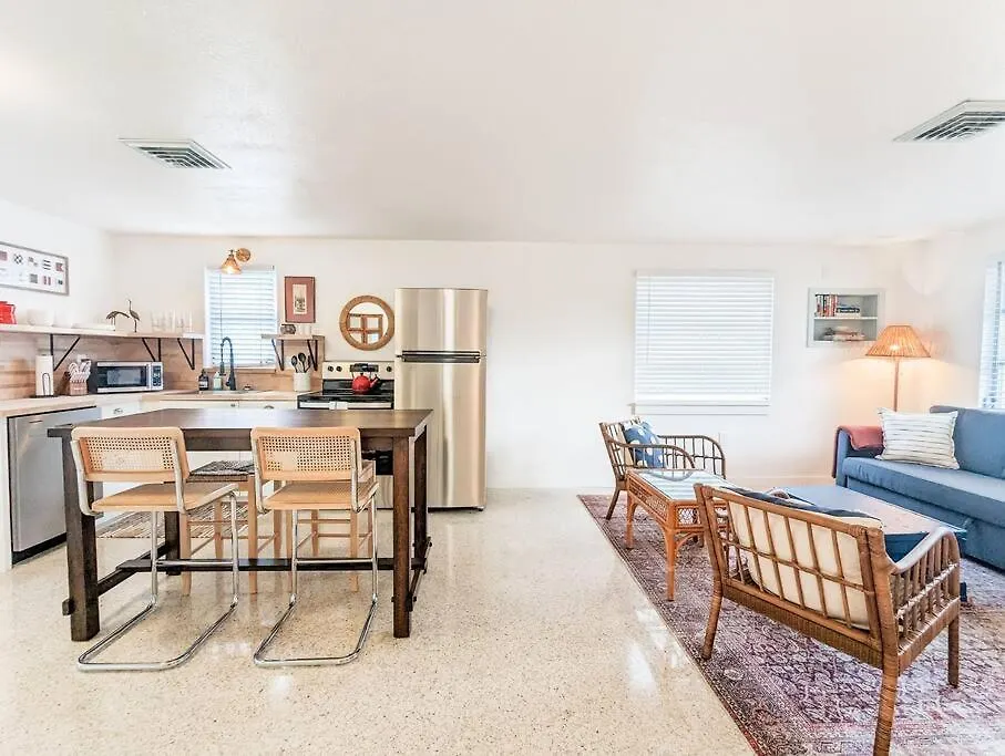 Downtown Mid-century *
