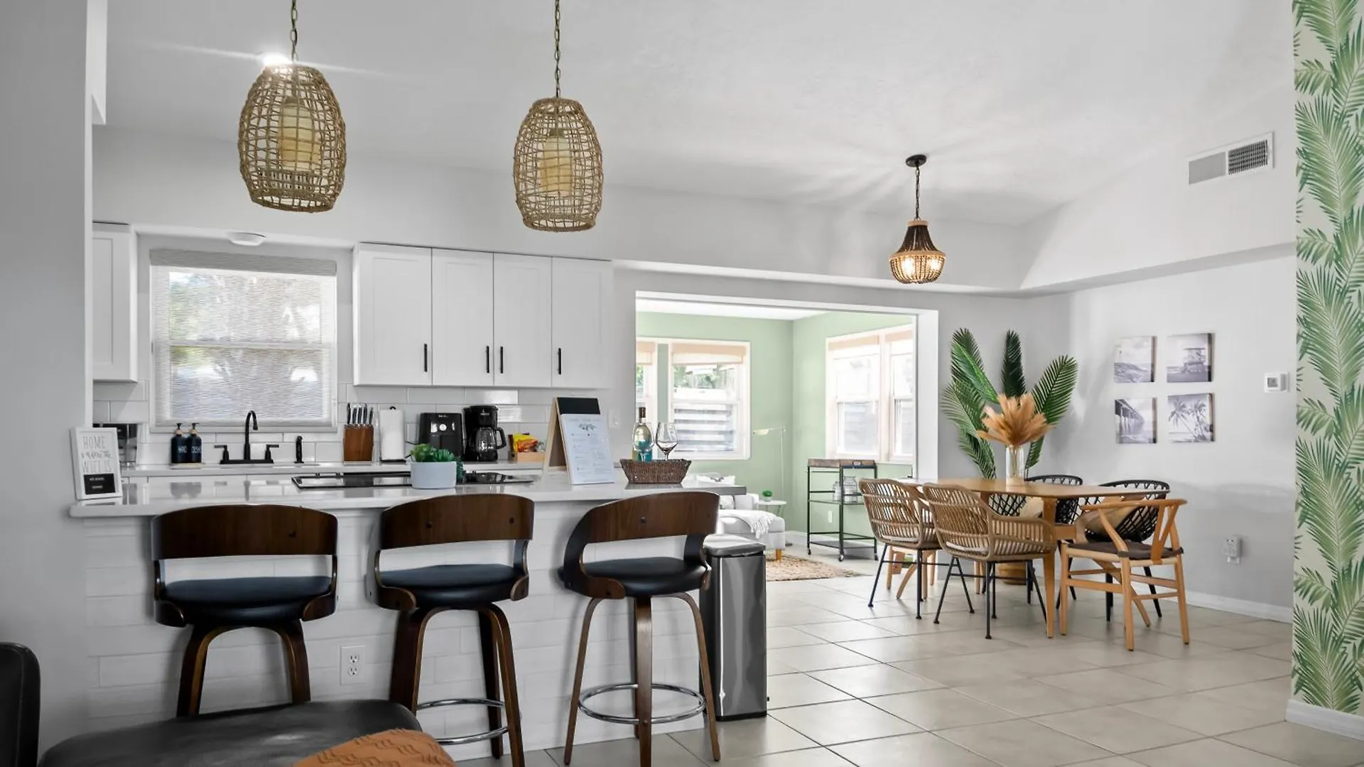 Modern Home,near Siesta Beach,downtown,hospital