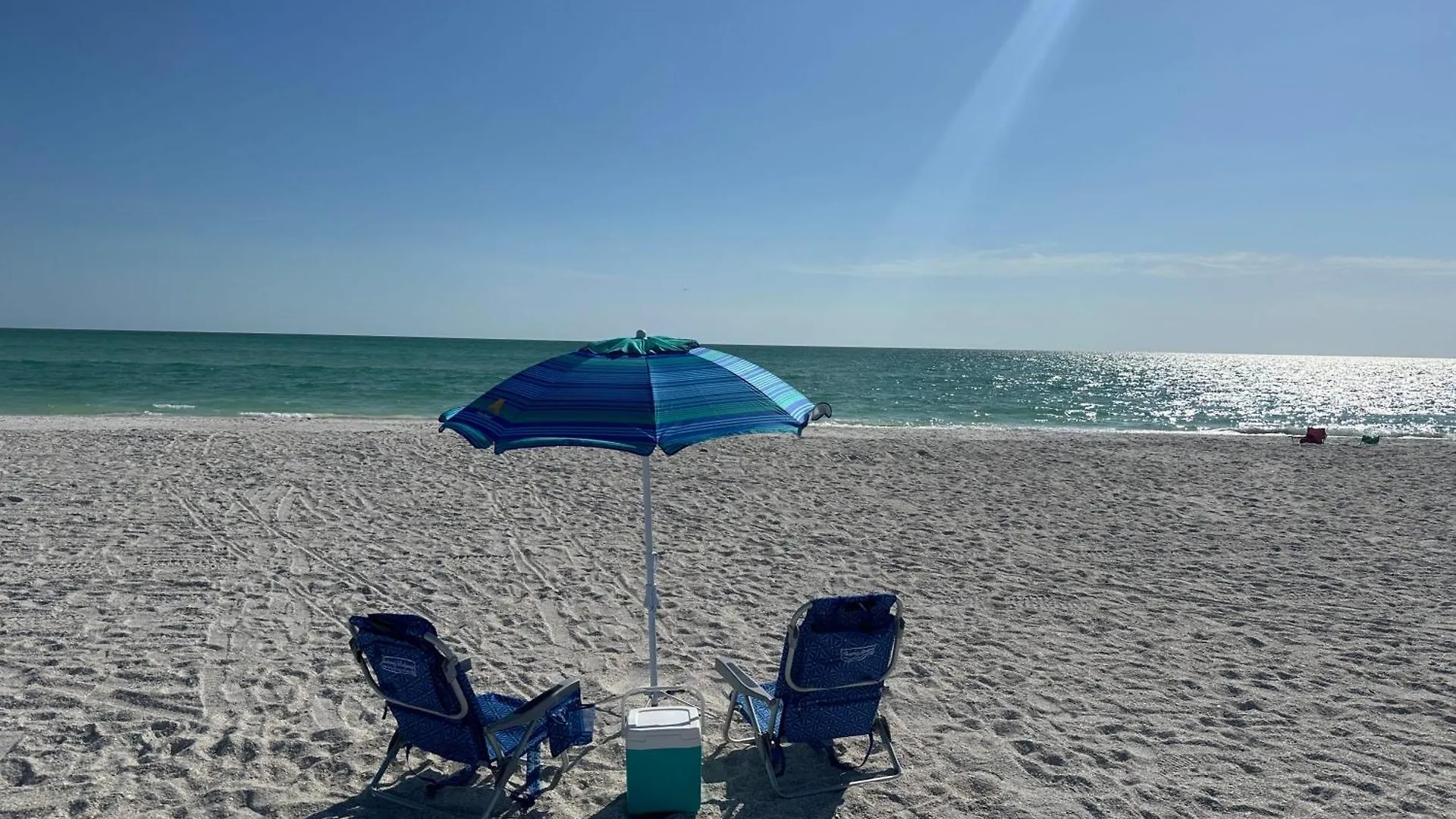 Luxury 2 Bed 2 Bath Waterfront With Patio Sunsets Gym And Parking Holiday home Sarasota