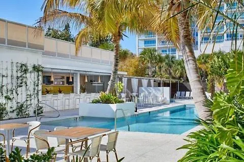 Rosemary District With Patio And In Walking Distance To Downtown And Bay Park Apartment