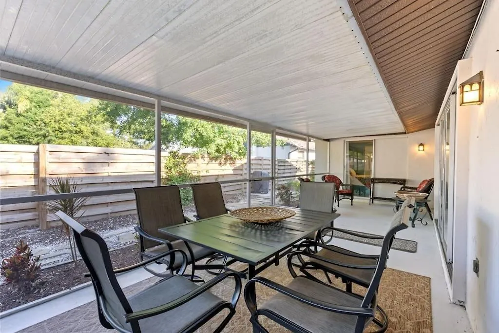 15 Min From Siesta Holiday home *