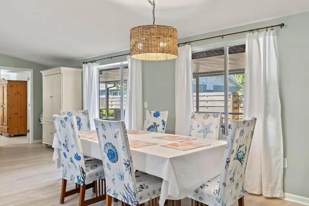 15 Min From Siesta Holiday home *