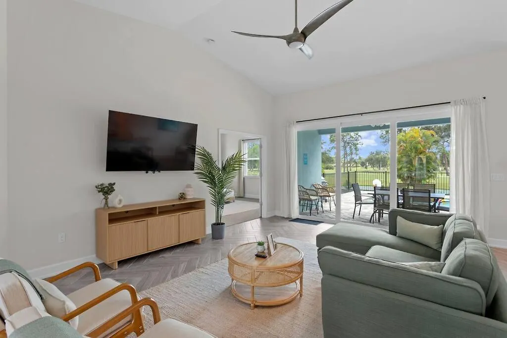 New-4b-2ba-pool-pickleball-putting Green-bball Holiday home Sarasota