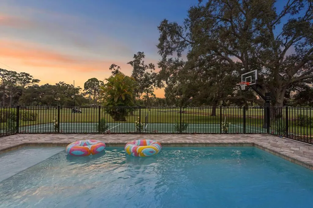 New-4b-2ba-pool-pickleball-putting Green-bball