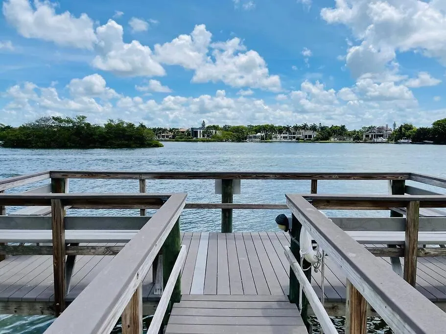 Siesta Harbor-beach Access, Canal Views, Pool,spa Sarasota