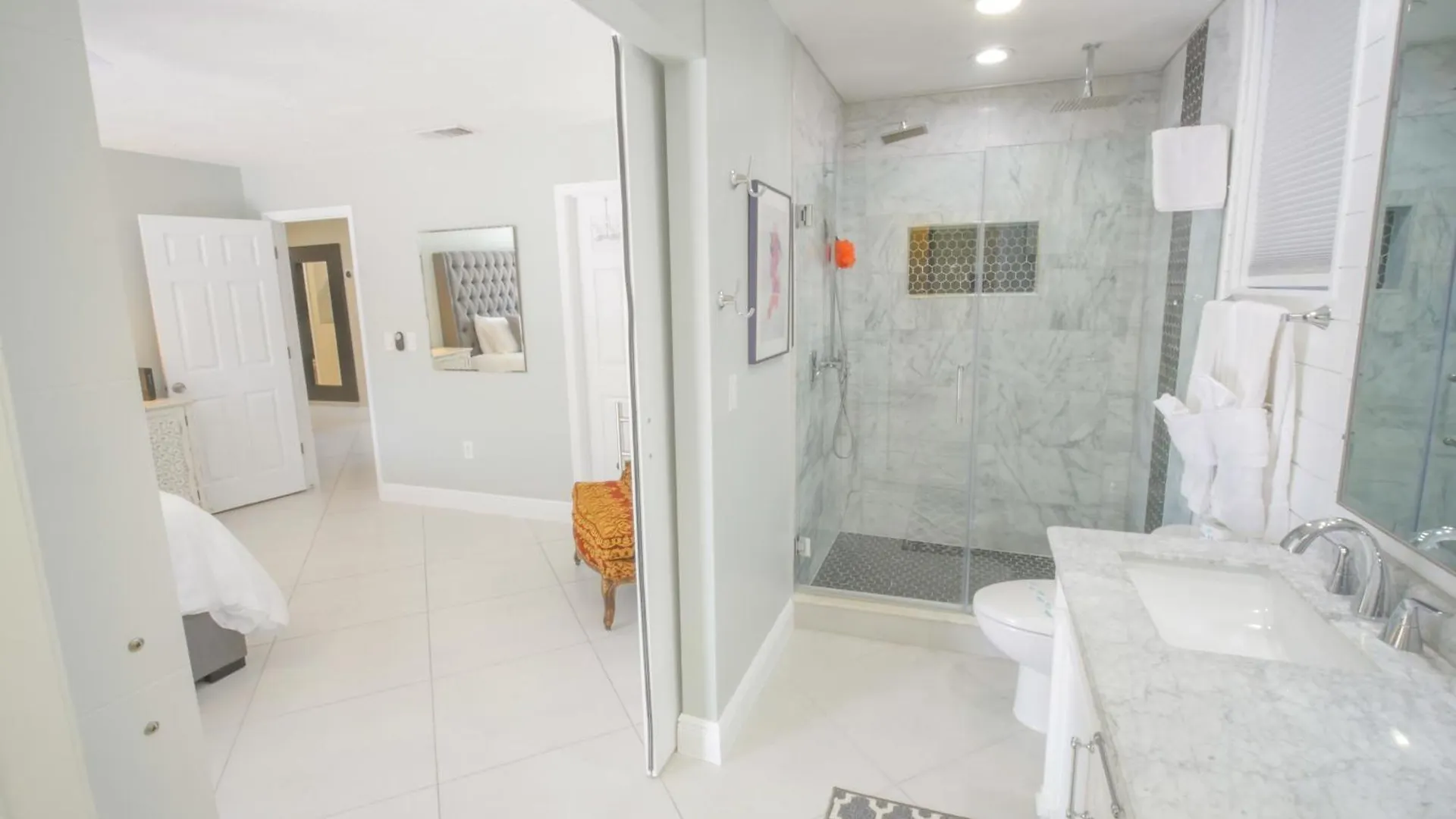Beautiful - Oasis Backyard With Heat Pool Holiday home *