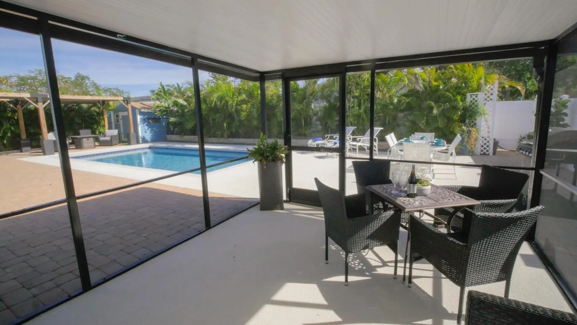 Holiday home Beautiful - Oasis Backyard With Heat Pool