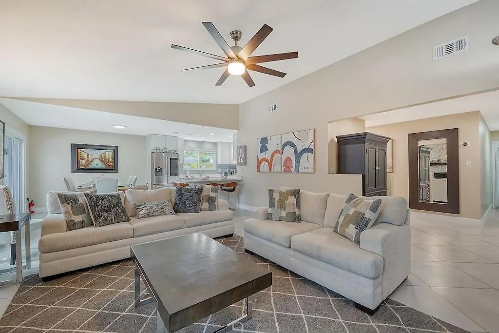 Beautiful - Oasis Backyard With Heat Pool * Sarasota