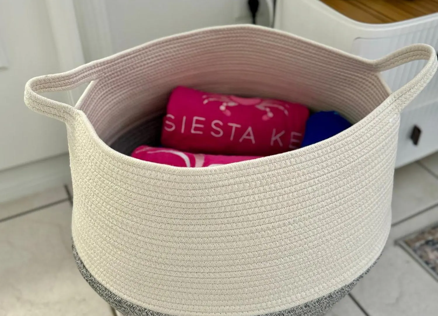 Location Siesta 1 Mile Away With Hot *