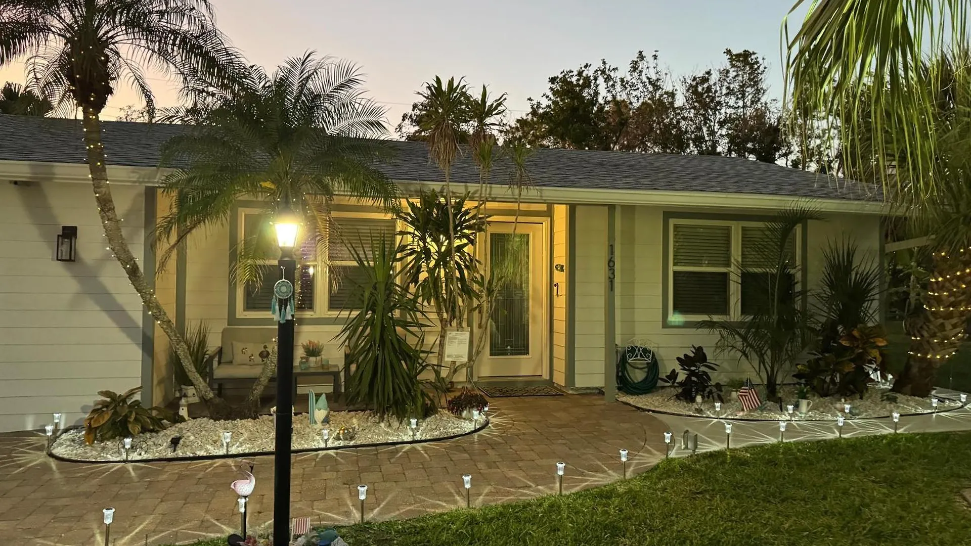 Location Siesta 1 Mile Away With Hot Sarasota