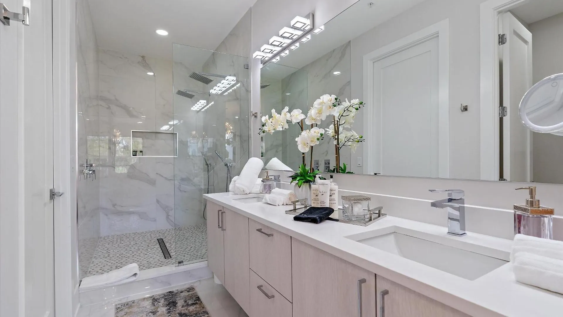 Uptown Luxury On Audubon Holiday home