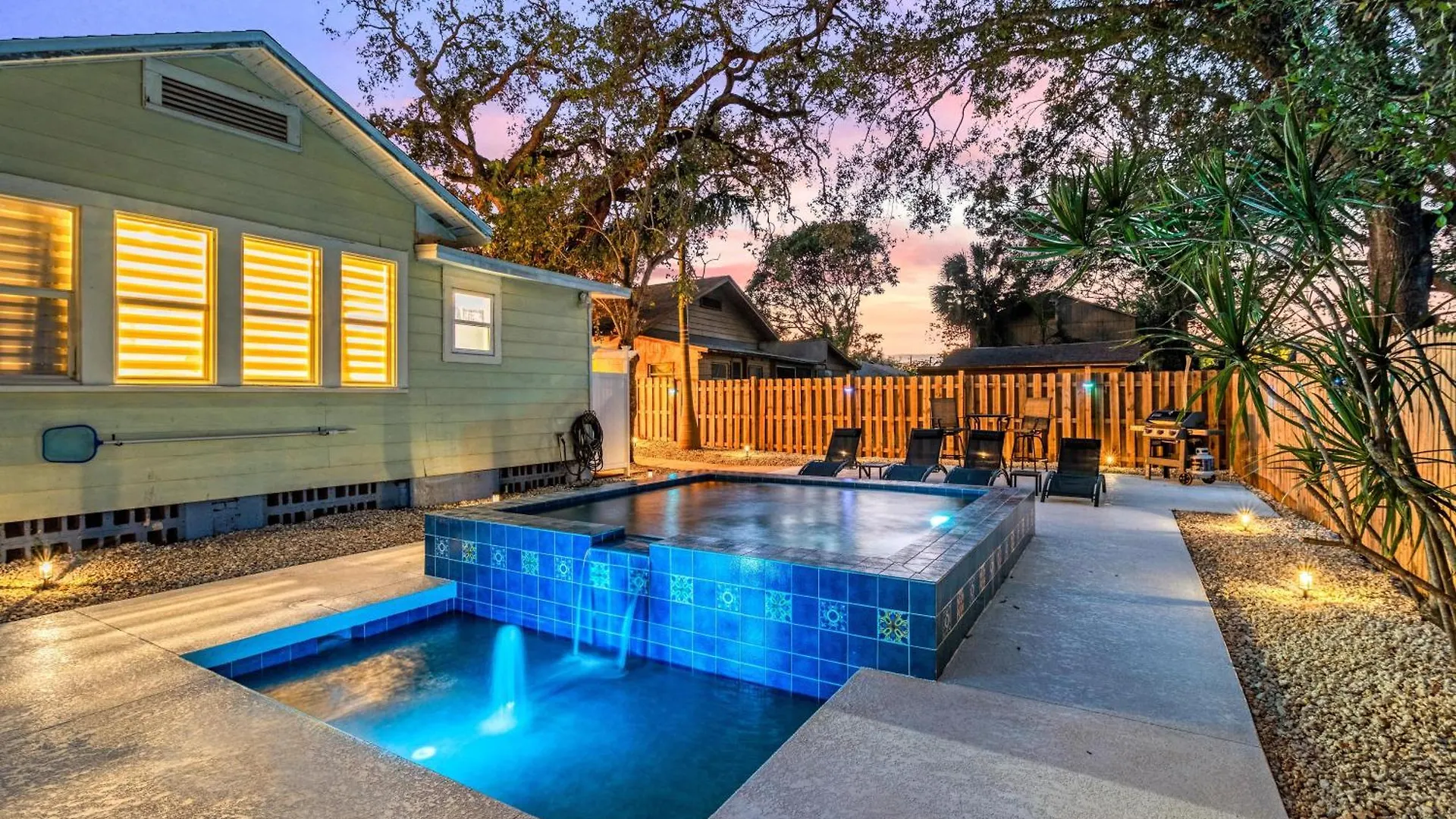 - 1745 Holiday home