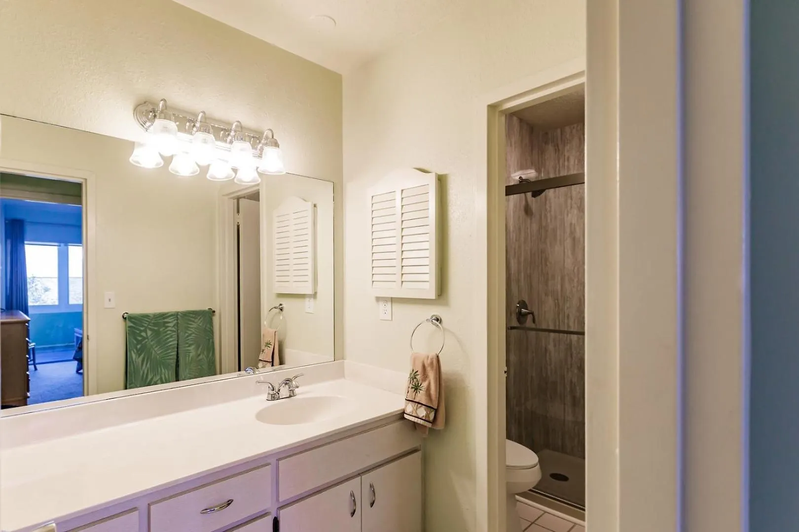 1255-306 Stroll To Warm Bay Breezes Holiday home