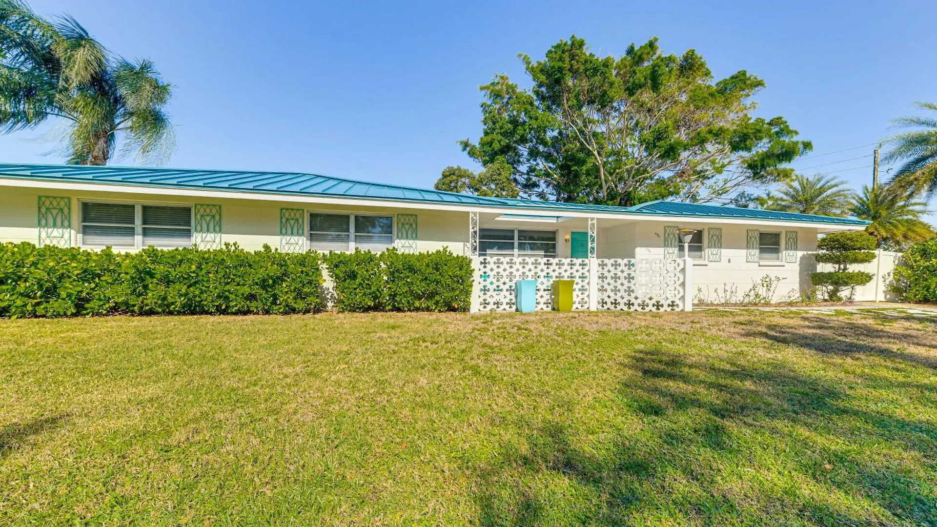Swinging 60s Lanai With Private Pool