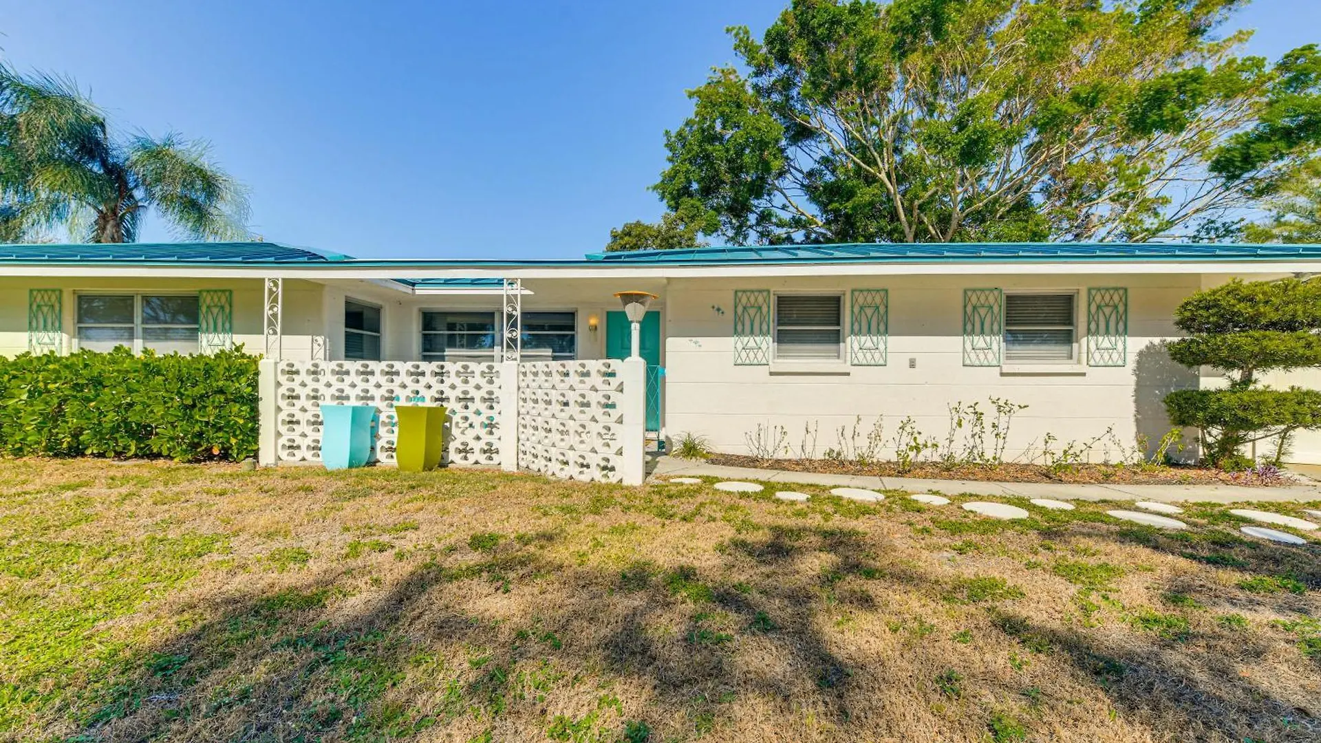 Swinging 60s Lanai With Private Pool Holiday home *