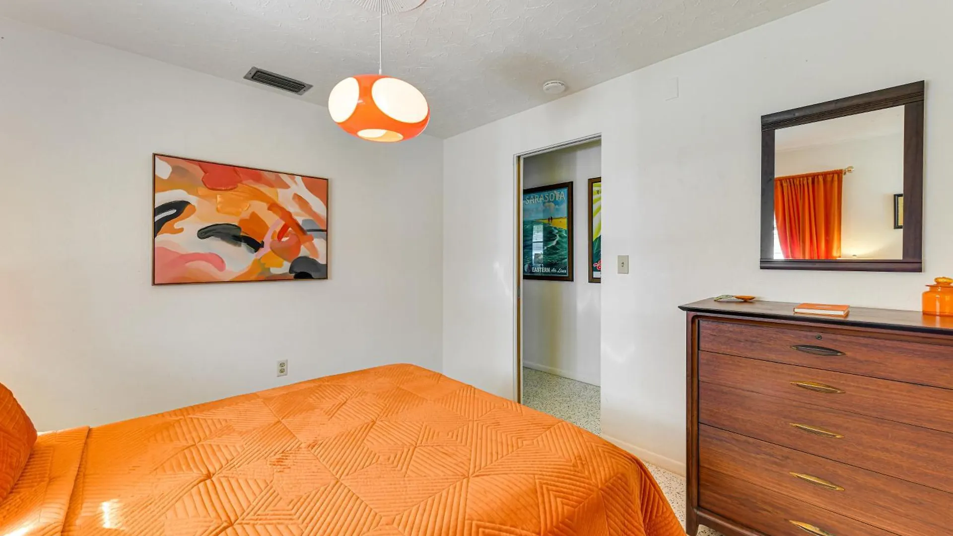 Swinging 60s Lanai With Private Pool Holiday home Sarasota