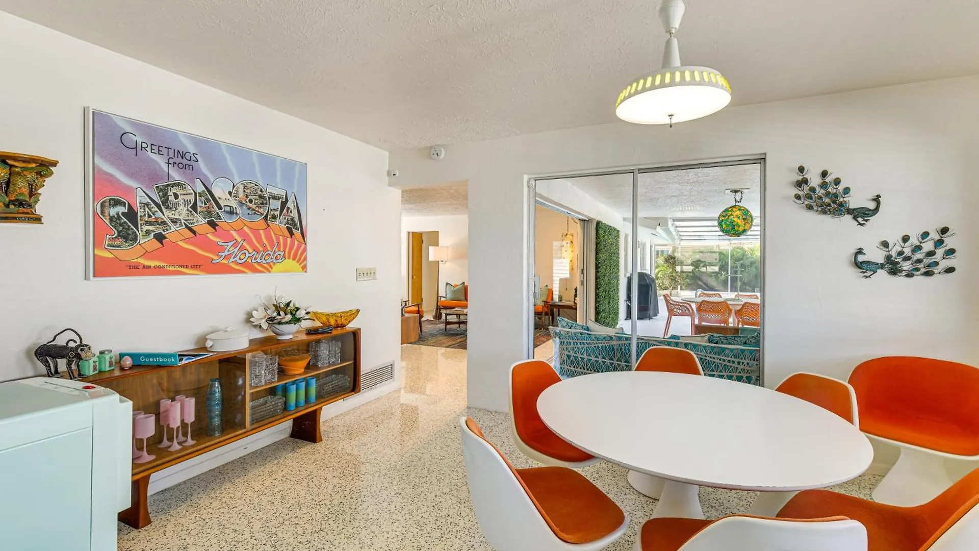 Swinging 60s Lanai With Private Pool Holiday home