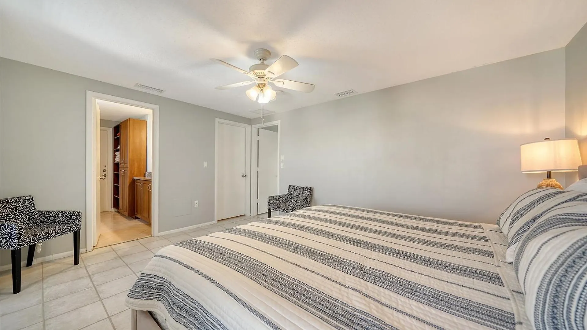 Short Walk To Beach, Restaurants, Bars, Fun & Holiday home Sarasota