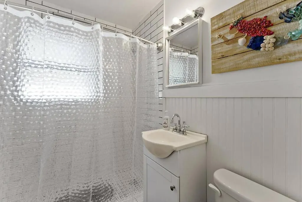 Holiday home 10 Min Lido Key ~coastal Hideout