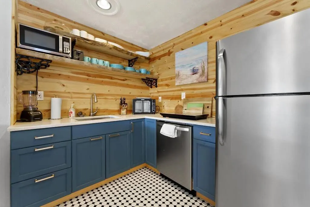 Holiday home 10 Min Lido Key ~coastal Hideout