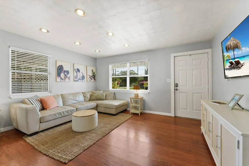 10 Min Lido Key ~coastal Hideout Holiday home *