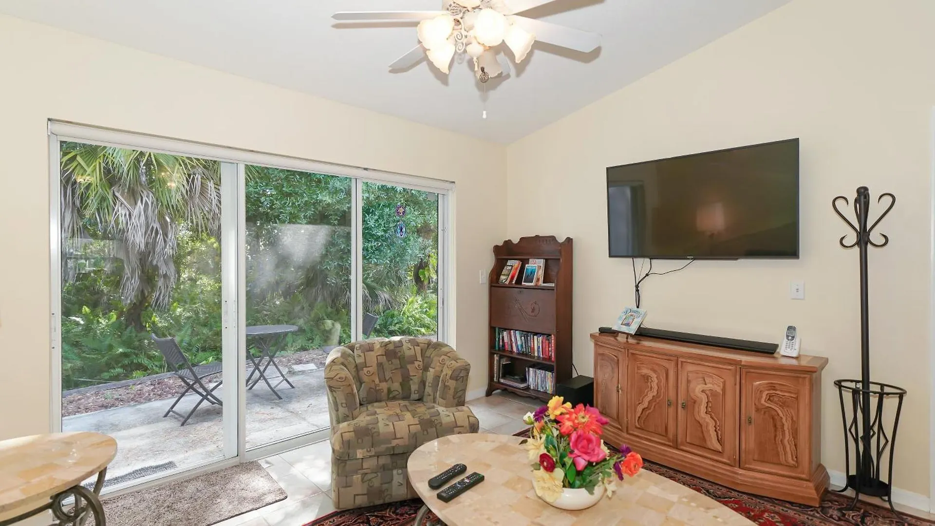 Close To Beaches, Downtown, Restaurants & Parks! Apartment *