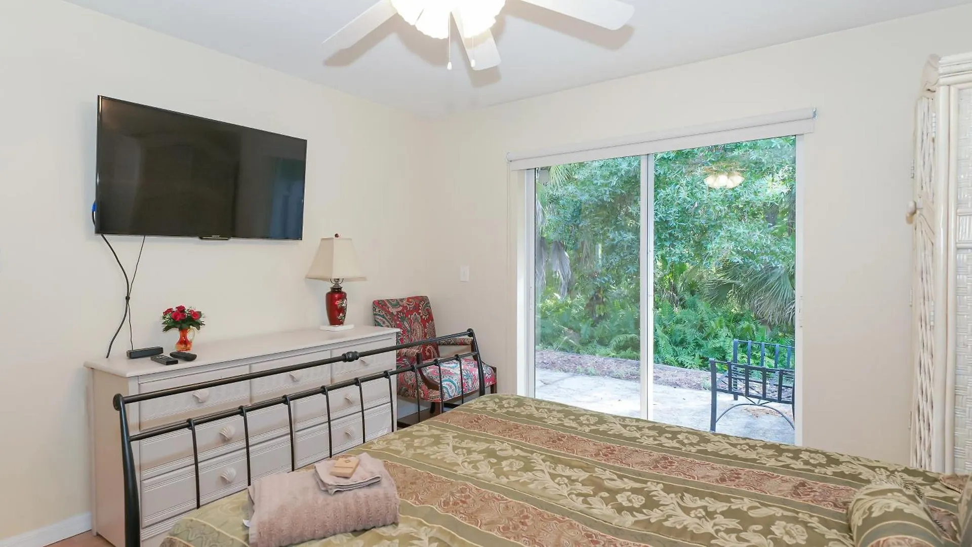 Close To Beaches, Downtown, Restaurants & Parks! Apartment Sarasota