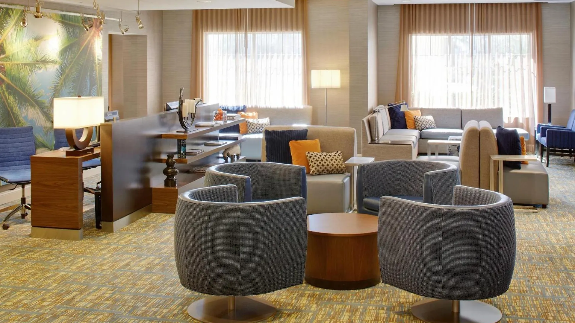 Courtyard By Marriott At Town Center Hotel Sarasota