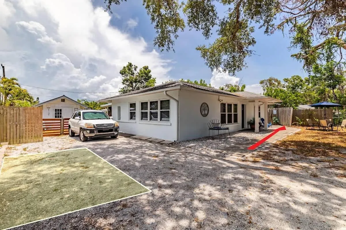 Siesta Keys Neighbor 5min To - Entire Holiday home