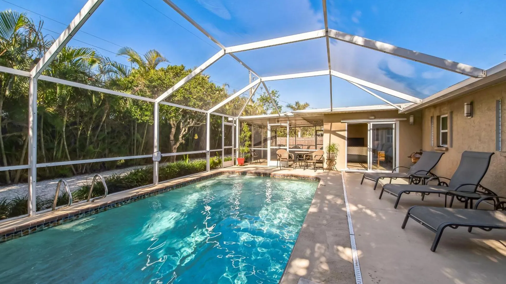 Holiday home Comfy With Heated Pool Near Siesta Key